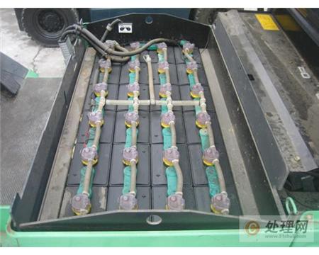 叉車電池組 (1)